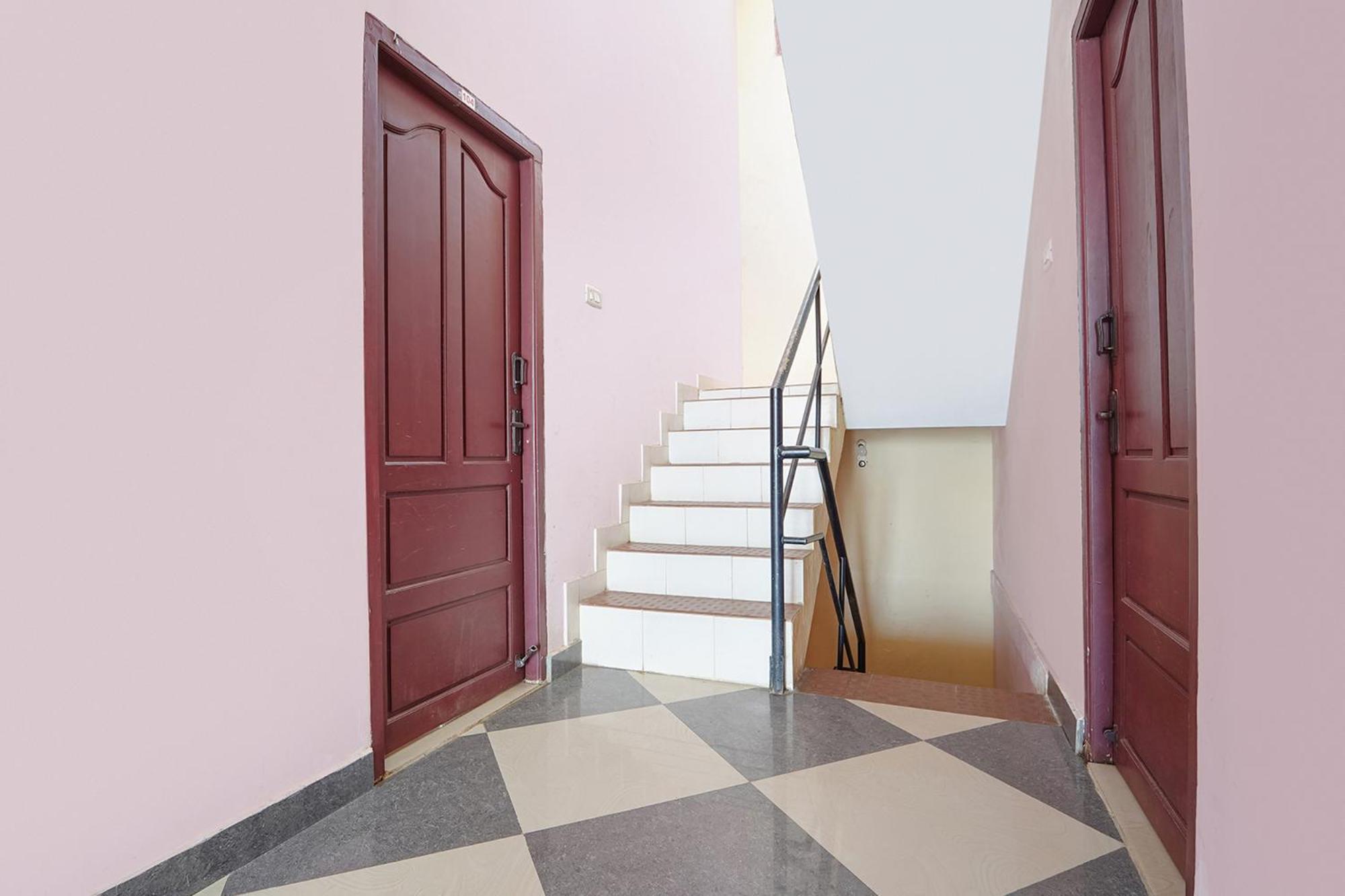 فندق Fabexpress Corner Stone كوديكانال المظهر الخارجي الصورة