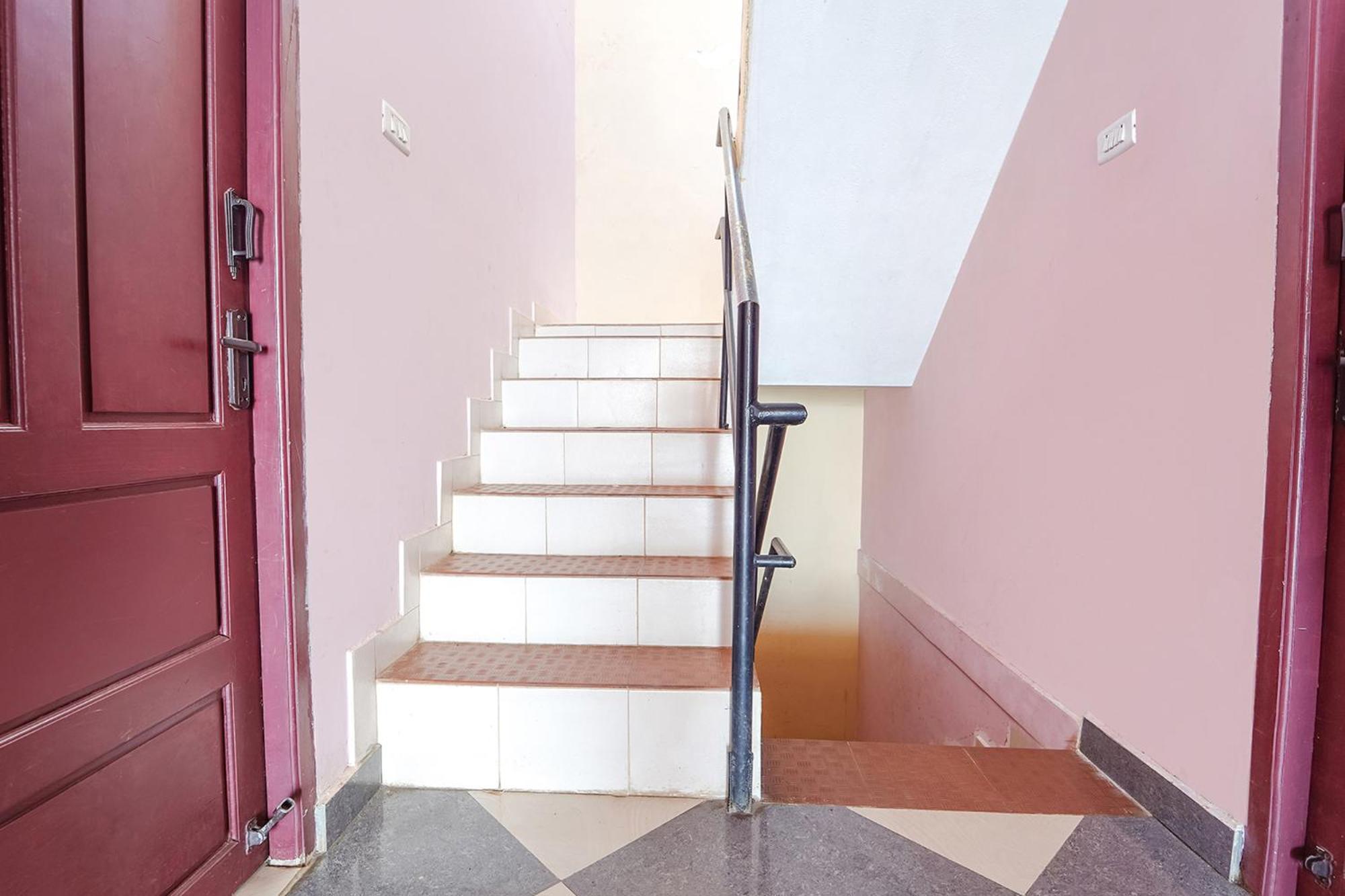 فندق Fabexpress Corner Stone كوديكانال المظهر الخارجي الصورة